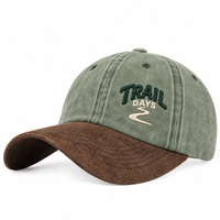 Casquettes de papa en suède bicolore à six panneaux non structurées avec logo personnalisé brodé en relief, visière incurvée et œillets réglables – Vente en gros