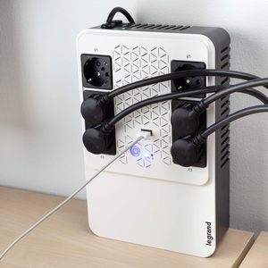 Legrand KEOR 800VA monofase up con 6 prese Standard tedesche 310082 il modello di pura onda sinusoidale uscita e batteria al piombo - Product Image 5