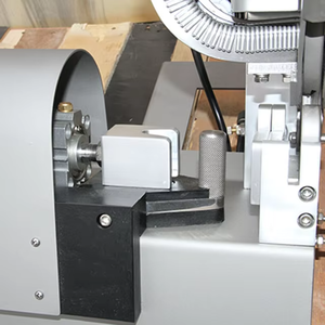 Máquina Neumática de Acero Inoxidable para Rellenar y Sujetar Carne en Envases de Película y Cajas de Madera - Product Image 1