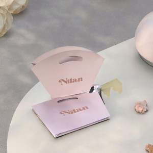 Bolsa de Cartón Artesanal Personalizada, Cuerda de Algodón, Materiales Reciclados, Impresión Serigráfica, Estampado en Caliente, Estilo de Lujo, Regalo Artesanal - Product Image 2