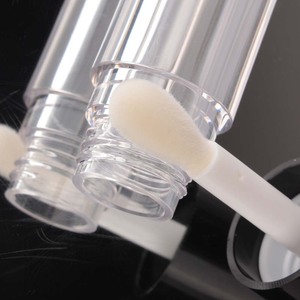Tube <span class=keywords><strong>Lip</strong></span> <span class=keywords><strong>Gloss</strong></span> 6ml dengan Penutup, Kuas Besar Transparan, Tongkat Besar Warna Ungu untuk Anak, Botol Tube <span class=keywords><strong>Lip</strong></span> <span class=keywords><strong>Gloss</strong></span> Lucu - Product Image 4