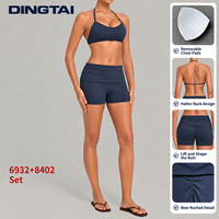 Ensemble soutien-gorge de sport rembourré à bretelles croisées et dos découpé Dingtai et short froncé pour femme, idéal pour le pickleball