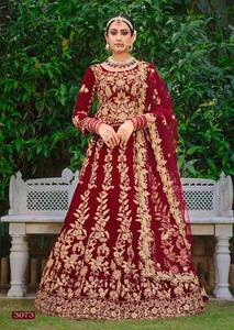 Heavy Velvet with Fancy Dori Work y Stone Work Lehenga Choli para novia disponible a precio mayorista - Product Image 5