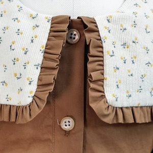 Abito da Principessa per Bambine con Colletto in Pizzo, Maniche Lunghe Ricamate, 100% Cotone, Linea A, Ecologico, Primavera <span class=keywords><strong>Autunno</strong></span>, Tinta Unita - Product Image 4