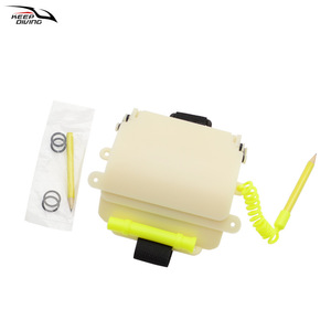 Diving Underwater Glow <b>Writing</b> Board Wrist Mounted Reusable Waterproof Plastic 3 Page Note <b>Pad</b> With Pencil For Scuba Diving - Product Image 5