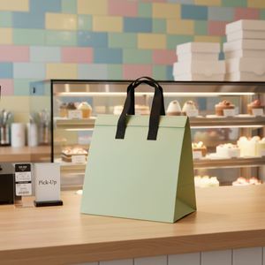 Lightweight Cartoon Thermal Insulated Non Woven Cooler Bag Reusable Waterproof Takeaway & Restaurant Use for Cans Cold Drinks - Product Image 1