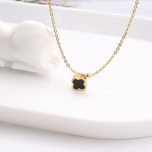 Collar de Trébol de Cuatro Hojas Chapado en Oro, Elegante y Moderno, Collar de Trébol de Cuatro Hojas para Mujer - Product Image 2