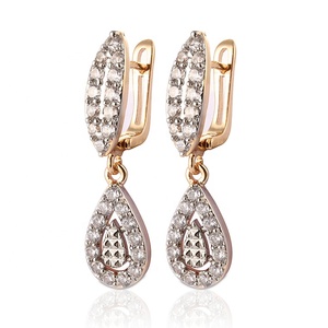 Personalizado joyas de pendiente de Zircon de joyería de imitación en China - Product Image 1