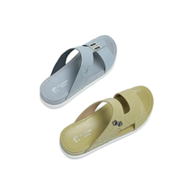 Sandales plates en caoutchouc pour hommes, style décontracté, en PU, pour l'été, plateforme tendance, chaussures de plage, pour la marche en extérieur, usage quotidien, à Dubaï