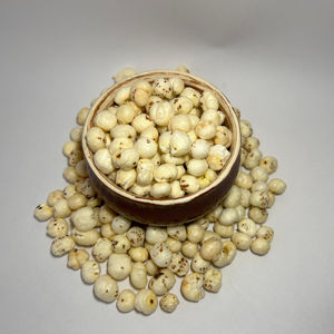 Makhana Crudo, Nueces de Zorro, 4 Suta Plus, 12.5+ mm, Tamaño Grande, Grado de Inflado Alto, Producto de la India - Product Image 1