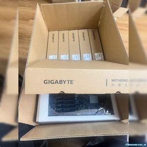 Carte mère de serveur MS73-HB1, double processeur Intel Xeon Scalable de 5e/4e génération, 16 DIMMs DDR5, chipset C741 - Product Image 2