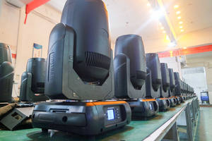 Projecteur LED mobile 100W Super Beam pour scène et événements - Product Image 2