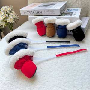 Chaussures antidérapantes pour chien pour l'hiver, bottes douces pour chien, protège-pattes avec semelle antidérapante et fourrure polaire chaude, bottes de neige pour chiot - Product Image 3