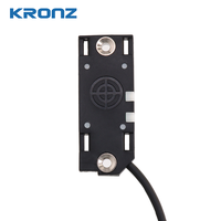Capteur capacitif KRONZ Q20, détection 10 mm, sortie PNP NC, 10-30 VDC, non encastré, IP65, câble 2 m, capteur cubique
