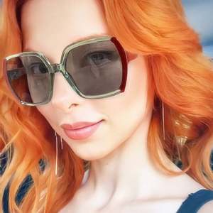 Gafas de Sol Cuadradas Extra Grandes de Moda Retro 2022 Personalizadas para Mujer, Gafas de Sol Coloridas con Montura Grande - Product Image 1