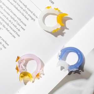 Anillo de Flor de Lúceglasa con Estrella y Luna, Hecho a Mano en Zibo, Regalo para Niña, Adorno de Mariposa, Sensación de Internet de Nicho - Product Image 4