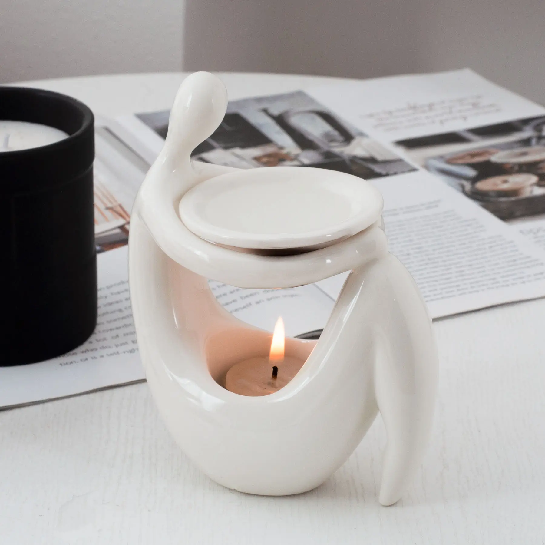 OEM kustom lilin porselen Melt pembakar esensial wewangian keramik minyak pembakar lilin rumah untuk dekorasi