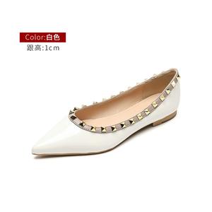 Nouvelles Chaussures Rivetées 2026 à Bout Pointu et Talon Plat en Cuir Verni, Ballerines Sexy à Enfiler pour Femme - Product Image 5