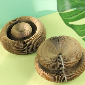 Rascador para Gatos en Forma de Acordeón, Cartón Corrugado con Campana, Juguete Duradero para Gatos - Product Image 2
