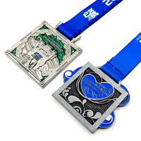 Médaille de marathon Vefit personnalisable, design créatif creux, pour événements sportifs, en métal or, argent, bronze, forme pyramide, impression UV, gravée