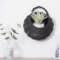 Keranjang Bunga & Pot Sukulen Gantung Dinding dari Rotan dan Anyaman Tangan dengan Desain Pastoral Kreatif