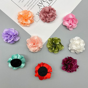 Capullos de rosa de tela pequeños y coloridos de 3 cm, flores hechas a mano para ropa, zapatos, sombreros, accesorios para el cabello, manualidades DIY. - Product Image 2