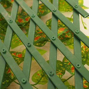 รั้วพลาสติกแบบยืดหดได้ 120 ซม. รั้วต้นไม้ประดิษฐ์ ทนทาน ป้องกันรังสียูวี ตกแต่งสวนกลางแจ้ง อุปกรณ์ประกอบฉากงานแต่งงาน - Product Image 4