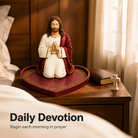 Statuette de Christ en résine peinte à la main, pose de prière, base en forme de cœur, détails de l'épine, décoration d'autel chrétien pour la maison