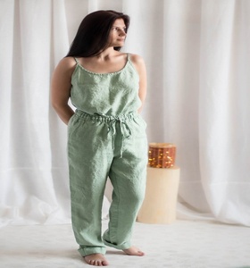 Combinaison Bohème en Lin Vert Clair Solide pour Femme, Bretelles Fines, Taille Élastique, Coupe Ample, Décontractée, Respirante, Écologique, Idéale pour l'Été - Product Image 1