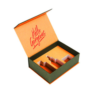 Caja de Regalo Rígida con Cajón Deslizante Personalizado, Laminación Brillante, Forro de Esponja Artística, Ecológica, Reciclable, Logotipo Personalizado en Relieve, Diseño de Avión - Product Image 5