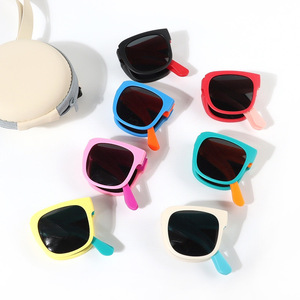Nuovi arrivi <span class=keywords><strong>occhiali</strong></span> <span class=keywords><strong>da</strong></span> <span class=keywords><strong>sole</strong></span> sportivi per bambini con struttura quadrata pieghevole protezione Uv stile retrò stile artistico alla moda <span class=keywords><strong>occhiali</strong></span> <span class=keywords><strong>da</strong></span> <span class=keywords><strong>sole</strong></span> per bambini - Product Image 2