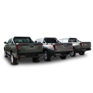 Camioneta Diésel Sinotruk HOWO 4WD de Alto Rendimiento para Construcción y Entrega - Product Image 6