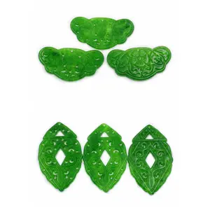 Ciondolo verde smeraldo in stile cinese all'ingrosso della fabbrica fetta di pietra preziosa di giada intagliata al quarzo reale per orecchini creazione di gioielli da donna