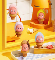 Série MOON GELATO : Boîte mystère de pendentifs en peluche sur le thème des animaux glacés