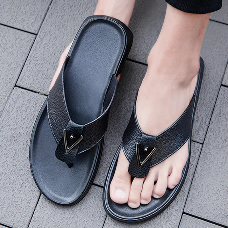 2022 Casual Sandals New Trend thick sole non-slip outdoor shoes summer beach solid color flip flops slippers mens