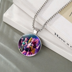 Collier tendance anti-ternissement hypoallergénique en acier inoxydable 316L motif dessin animé Kpop Demon Hunters pour femmes et hommes - Product Image 3