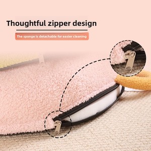 Coussin <span class=keywords><strong>d</strong></span>'hiver <span class=keywords><strong>pour</strong></span> animaux <span class=keywords><strong>de</strong></span> compagnie en peluche (chats et chiens) - Tapis <span class=keywords><strong>de</strong></span> couchage épaissi avec fonction <span class=keywords><strong>de</strong></span> maintien au chaud, en forme <span class=keywords><strong>de</strong></span> question mark, <span class=keywords><strong>pour</strong></span> usage intérieur, lavable à l'<span class=keywords><strong>eau</strong></span> - Product Image 5
