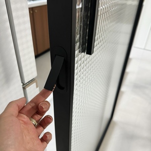 <span class=keywords><strong>Puerta</strong></span> Abatible con Rotura de Puente Térmico Resistente a Huracanes, con Vidrio Esmerilado en Rejilla, Impermeable e Insonorizada para <span class=keywords><strong>Entrada</strong></span> de Hotel o Villa - Product Image 4