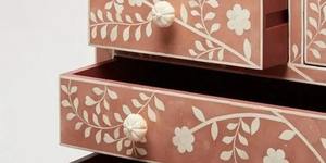 Cajonera de Alta Calidad con Incrustaciones de Hueso Artesanales y Trabajo de Incrustación Decorativa a Mano para Hogares de Lujo, Suministro Disponible en Todo el Mundo - Product Image 3