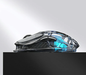 Souris de jeu sans fil GravaStar Mercury M2 Transparent Black Tri-Mode PAW3395 26K DPI 79g en alliage de magnésium, récompensée par le Red Dot Award - Product Image 3