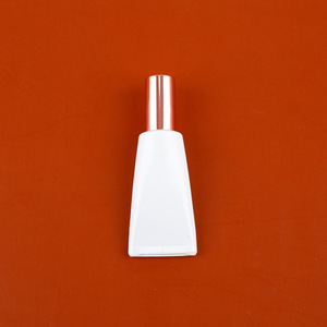 Nouveauté : flacon pulvérisateur plat en verre blanc de 10 ml pour échantillons de cosmétiques, huile ou parfum, avec bouchon - Product Image 6