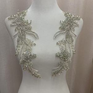 Applique en dentelle 3D brodée main 18 couleurs avec perles et strass en verre, pour robe de mariée, vêtement DIY, <span class=keywords><strong>diamant</strong></span> - Product Image 2