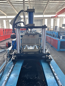 Machine de profilage à froid pour supports photovoltaïques, système de montage solaire à profilés en C, ligne de production de supports de panneaux solaires - Product Image 2