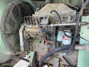 Sullair Dpq400rh Luchtcompressor Cummins Dieselmotor Draagbare Schroefluchtcompressor Voor Waterputboorinstallatie - Product Image 4