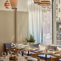 Ensemble de meubles de restaurant modernes - Tables et chaises en bois, élégants pour les salles à manger de café/bistro/hôtel