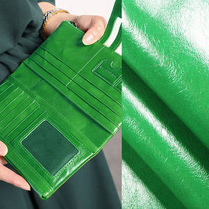 Venta al por mayor de la fábrica de cuero respetuoso del medio ambiente sostenible, reciclado de cuero sintético de PVC - Product Image 1