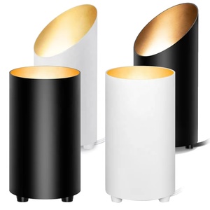 Lámparas de Pie para Interiores, Luz de 5W GU10 2700K con Cable de 5.9 Pies e Interruptor de Pie para Iluminación Decorativa del Hogar, OEM y ODM - Product Image 1