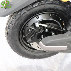 Scooter à deux roues haute vitesse 60V 20Ah CKD avec pédales et frein à disque, moto 10000W KN-N8 60V 20Ah CKD à vendre - Product Image 3