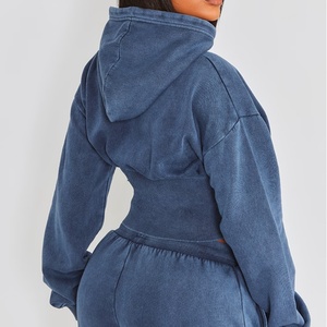 Sweat à capuche court ajusté en tissu éponge de haute qualité pour femme, collection automne-hiver, style sportif, avec logo brodé et imprimé - Product Image 6