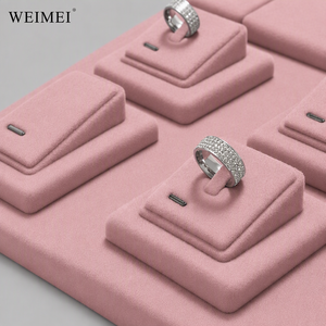 Présentoir de bijoux en microfibre OEM personnalisé pour comptoir de magasin, buste de présentation pour bagues, colliers, boucles d'oreilles, bracelets, accessoires de vitrine de bijouterie - Product Image 4